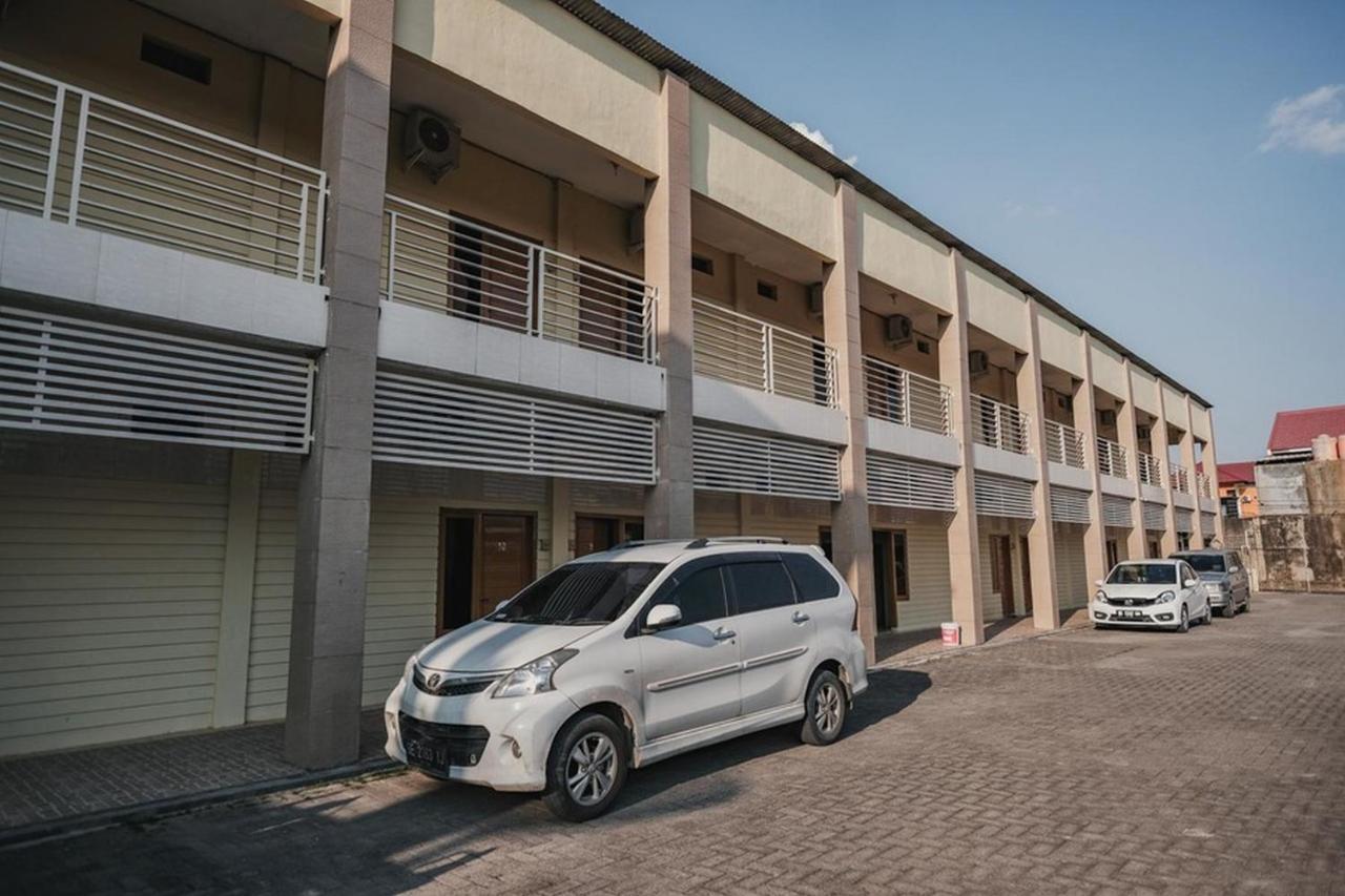 فندق Reddoorz Near Rs Imanuel Lampung باندار لامبونغ المظهر الخارجي الصورة